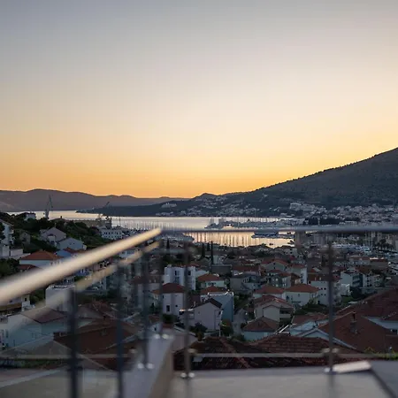 Marina Trogir