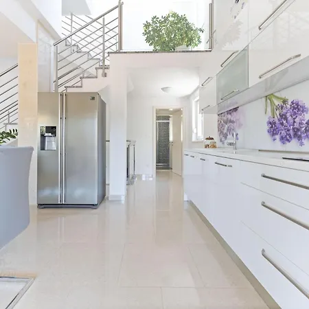 Marina * تروغير