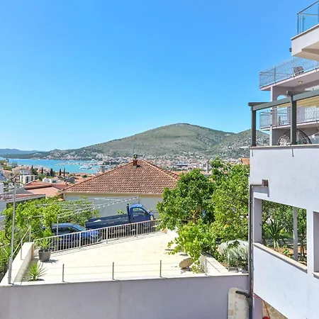 Marina Trogir