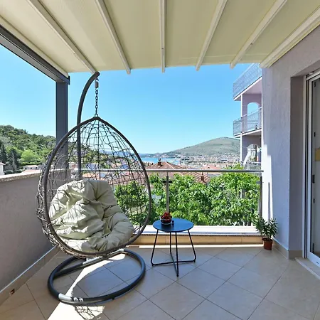 Marina Villa Trogir