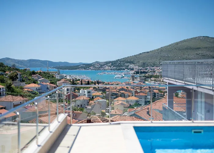 Marina *