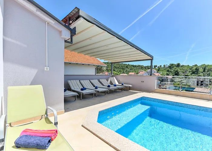 Marina * טרוגיר