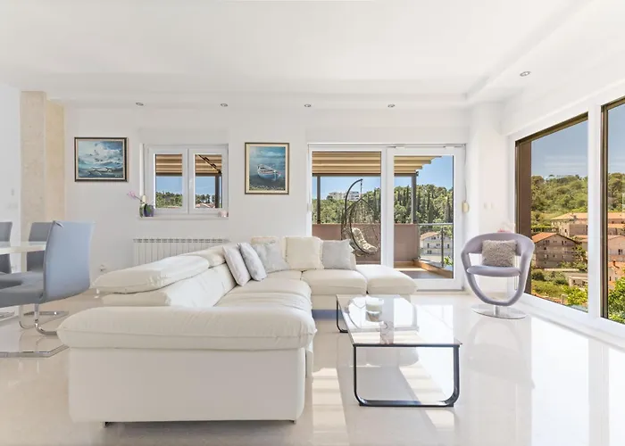 Marina * トロギール